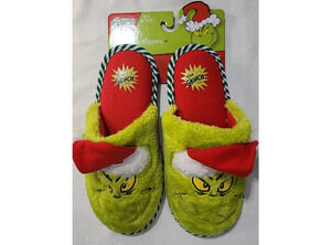 The grinch women's slippers size 7/8